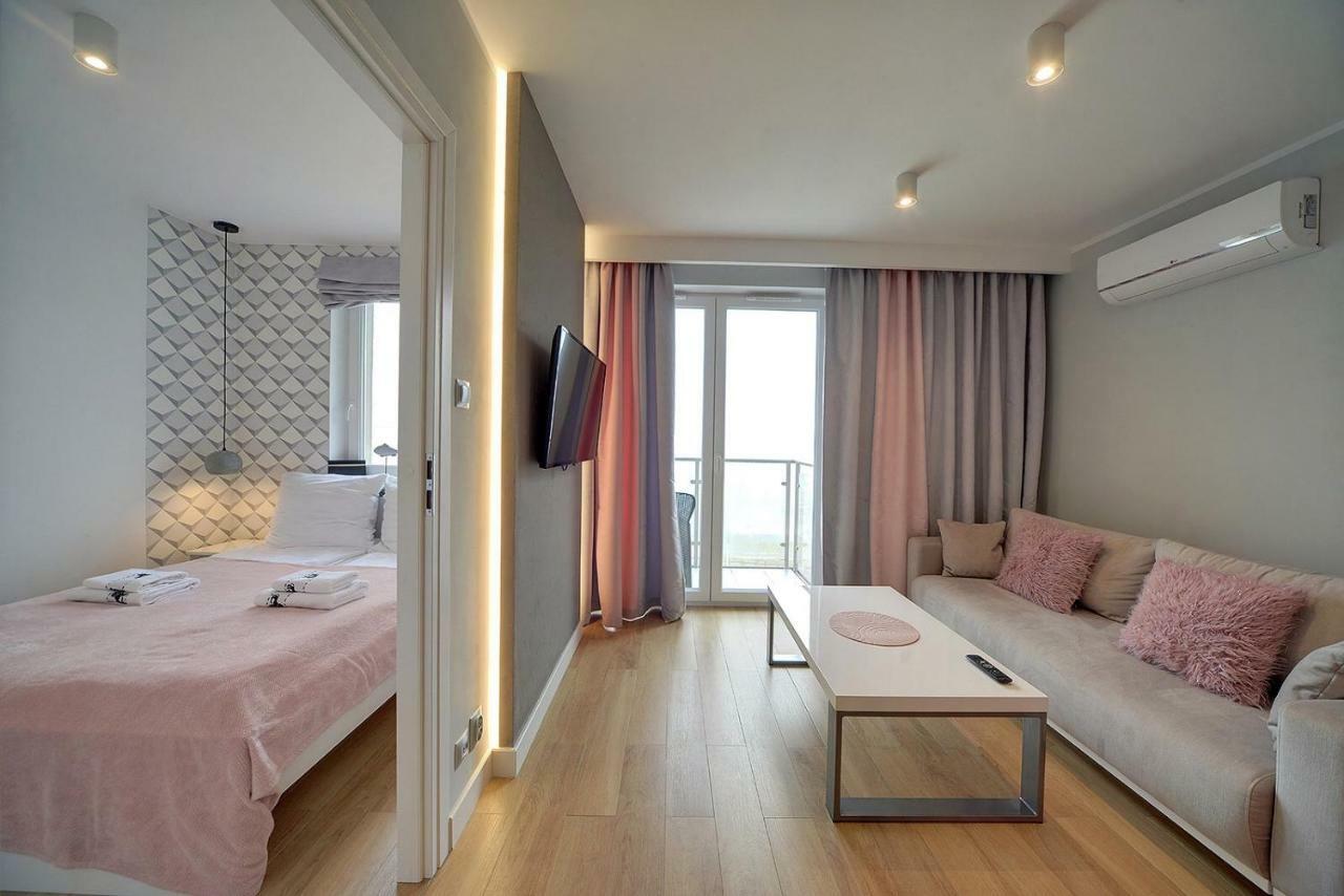Pink Apartment Lesne Tarasy دجيفنوفيك المظهر الخارجي الصورة