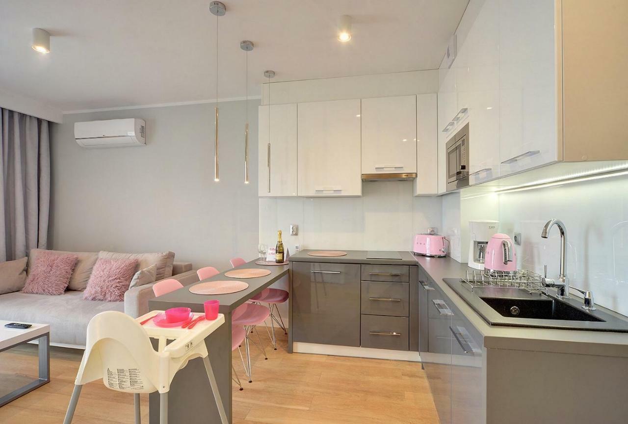 Pink Apartment Lesne Tarasy دجيفنوفيك المظهر الخارجي الصورة